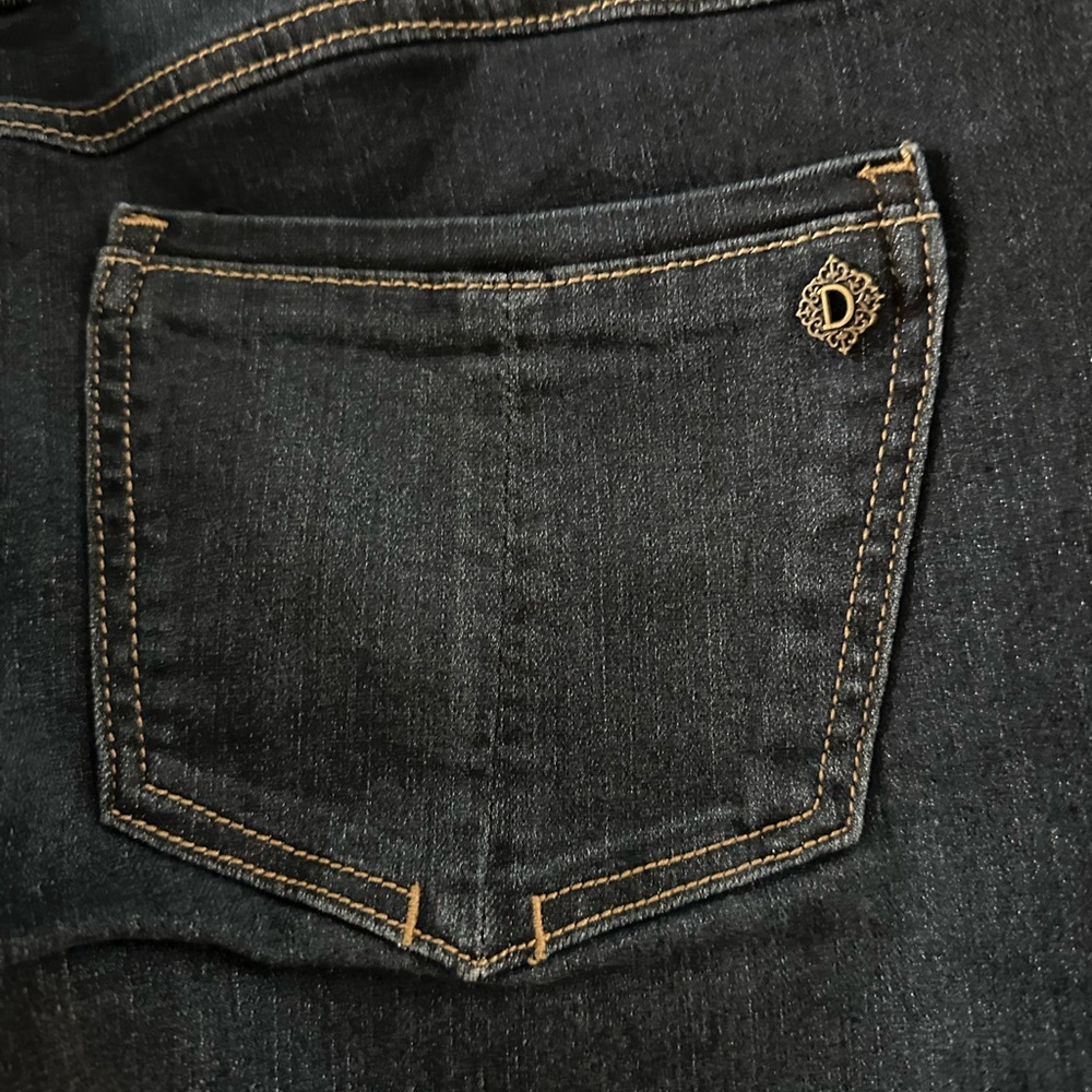 Democracy “Ab”solution Women's Itty Bitty Boot Cut Jeans - Picture 3 of 5